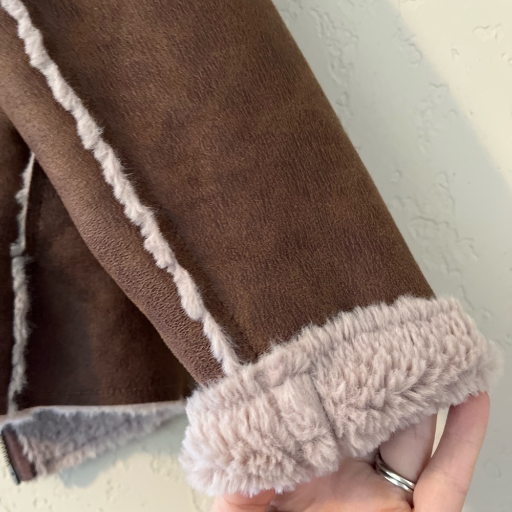 Coat - Picture 2 of 4